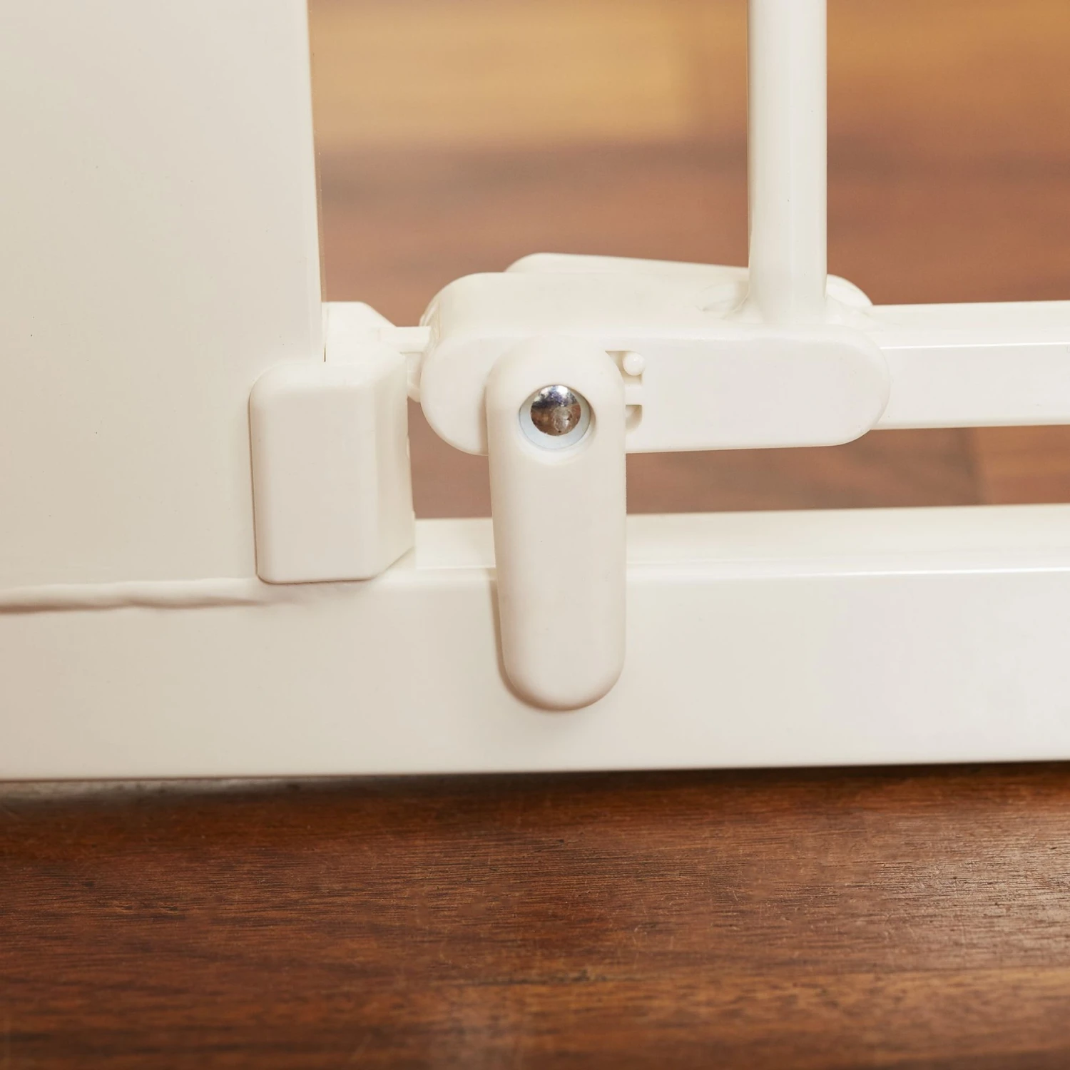 MyPet Extra Tall & Wide Walk Thru Easypass Cat & Dog Gate, White - Image 8