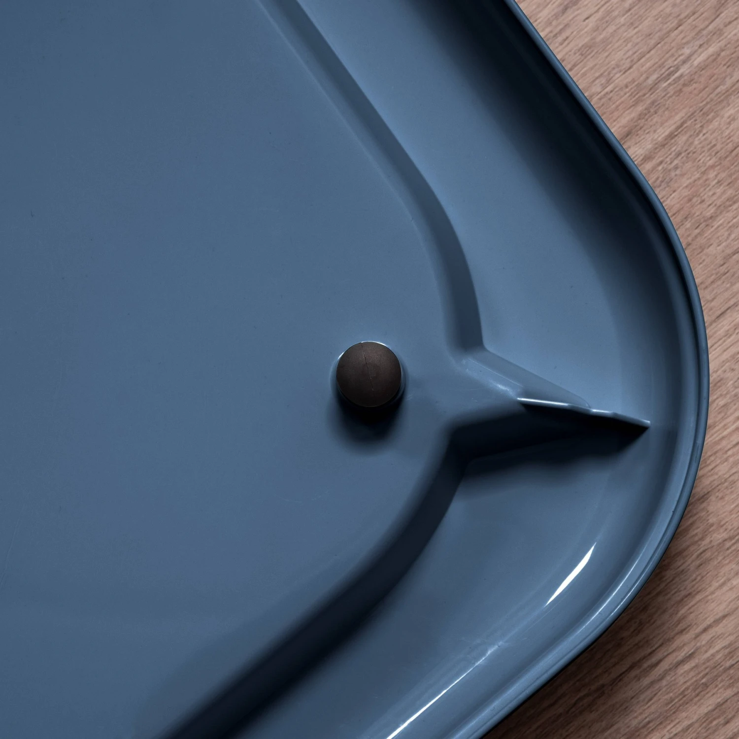 IRIS USA Non-skid Dog Plastic Training Pad Holder - Image 6