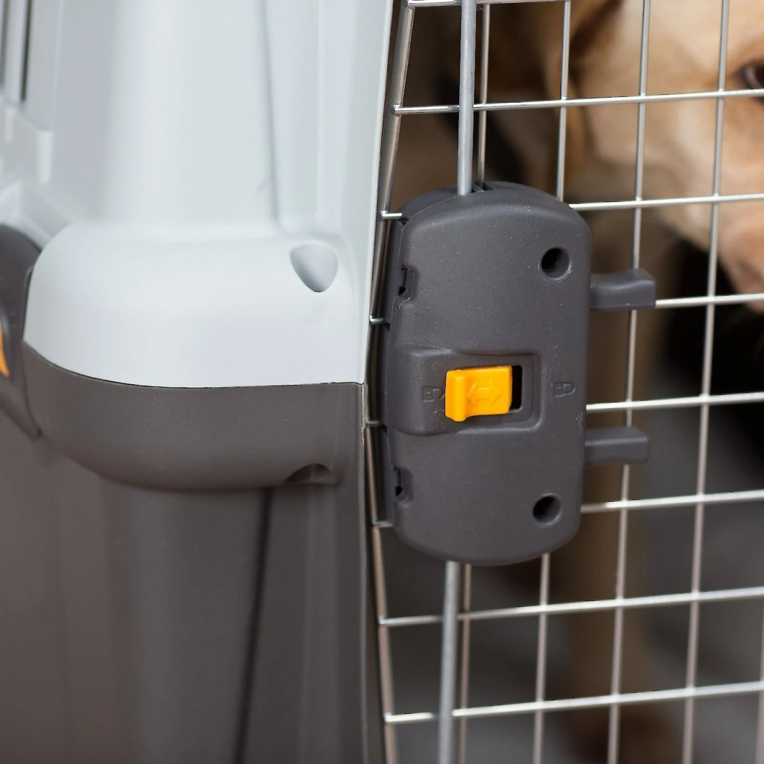 MidWest Skudo Standard Plastic Dog & Cat Kennel - Image 6