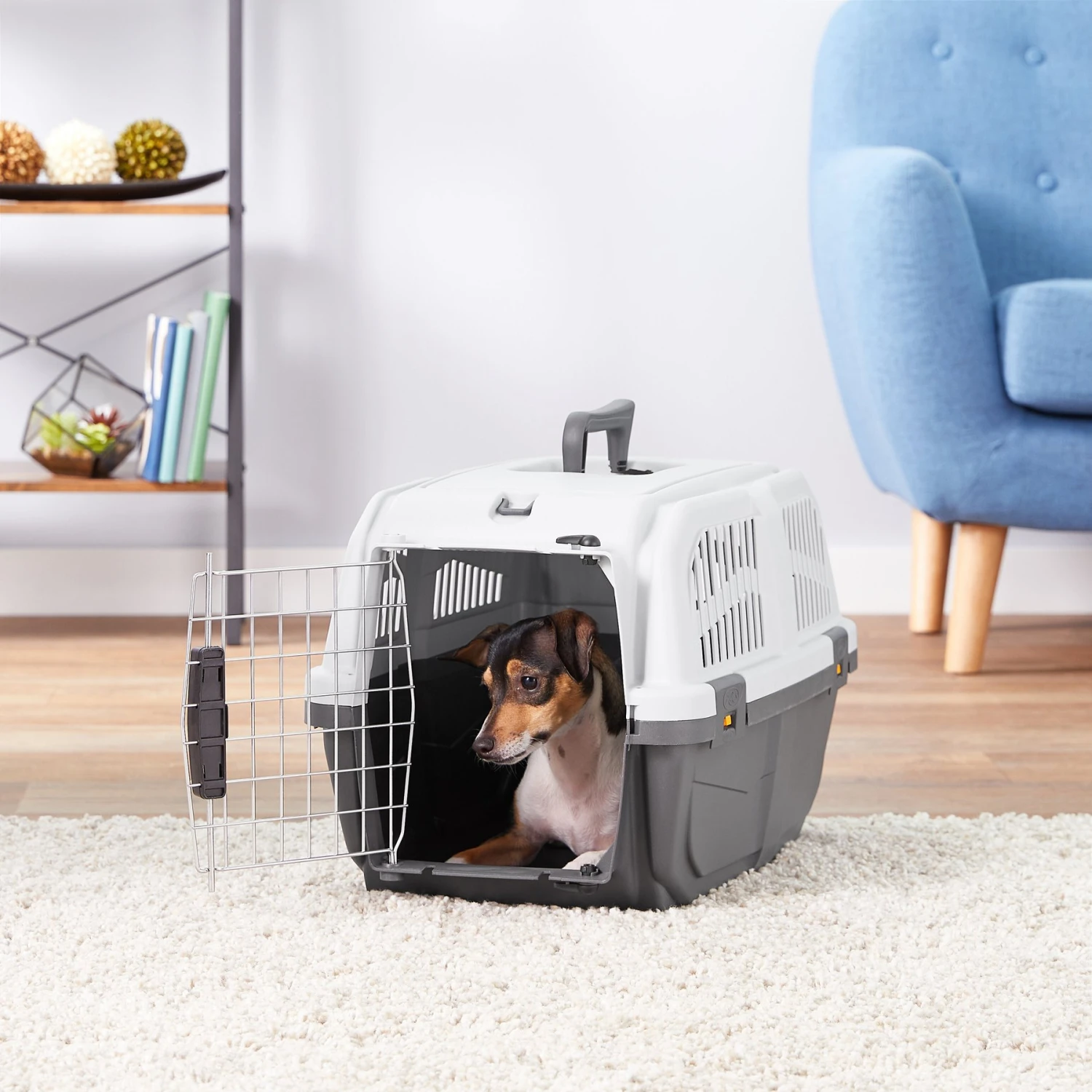 MidWest Skudo Standard Plastic Dog & Cat Kennel - Image 8