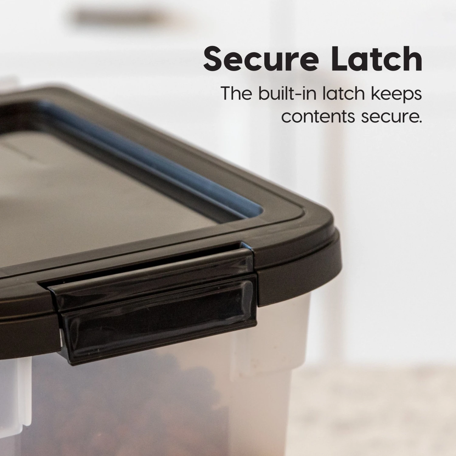 IRIS WeatherPro Airtight Food Storage Container - Image 3